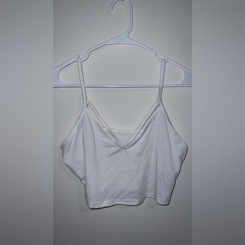 White tank top crop